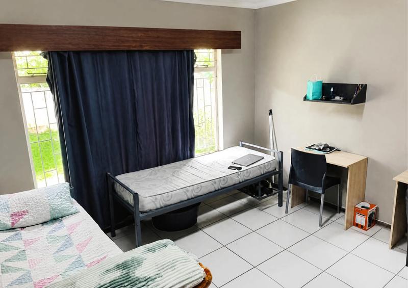 To Let 10 Bedroom Property for Rent in Die Bult North West